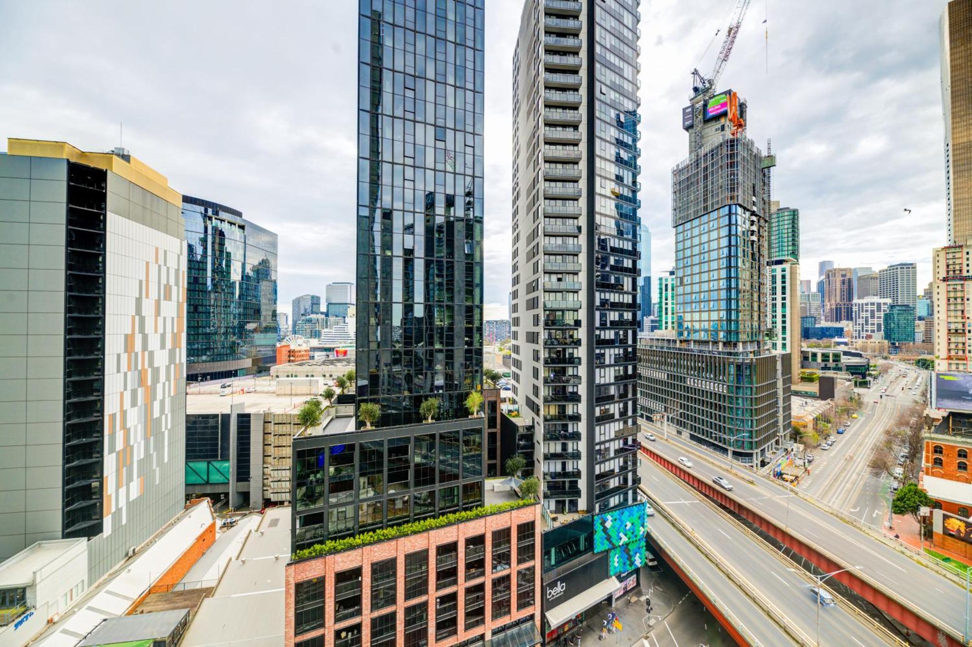Mega Style Apartments Mainpoint Melbourne Room photo
