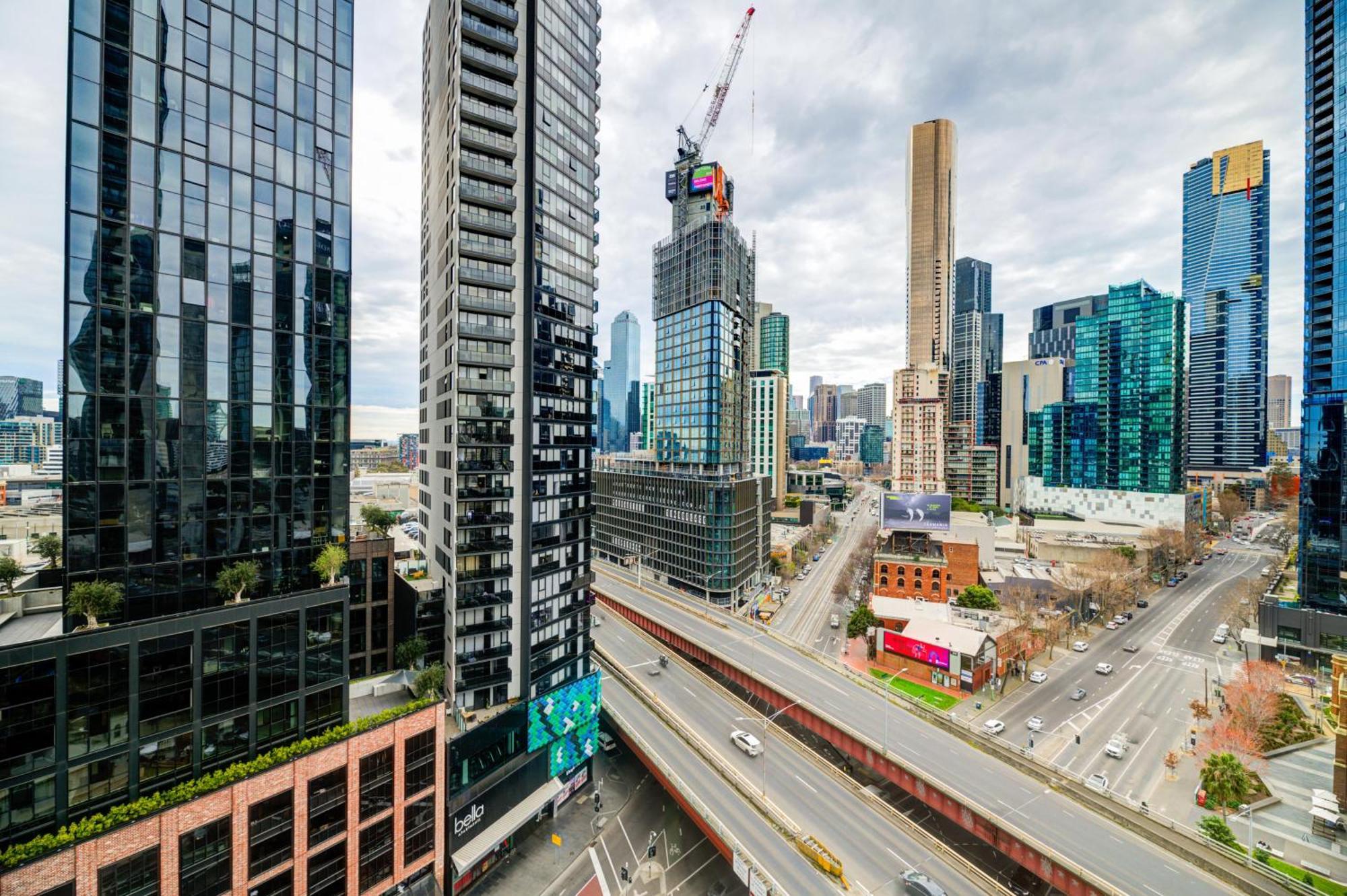 Mega Style Apartments Mainpoint Melbourne Room photo